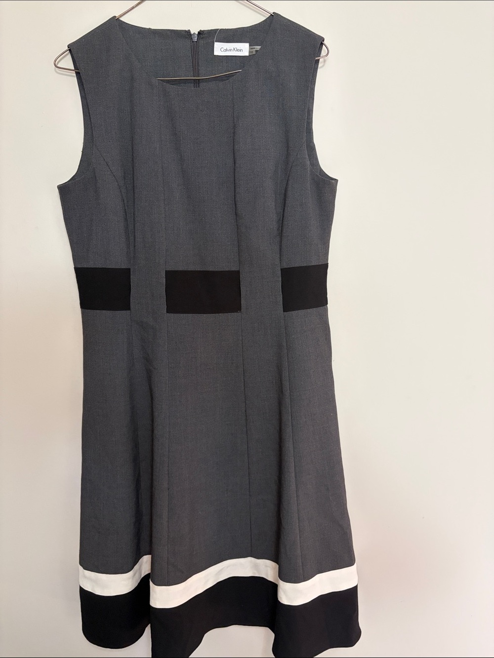 Calvin Klein Gray Sleeveless Colorblock Fit-and-Flare Dress Size 10